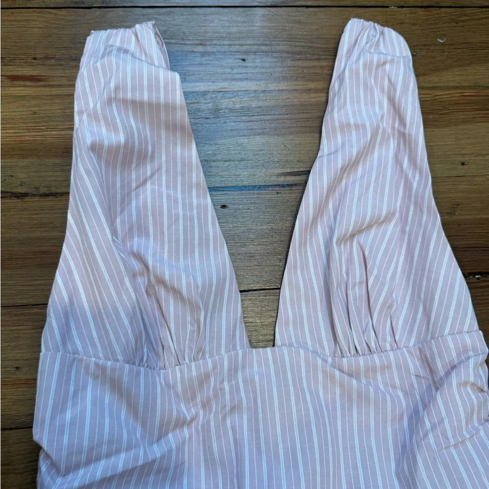 Cotton Candy Blush Plunge Dress - Picture 2 of 4